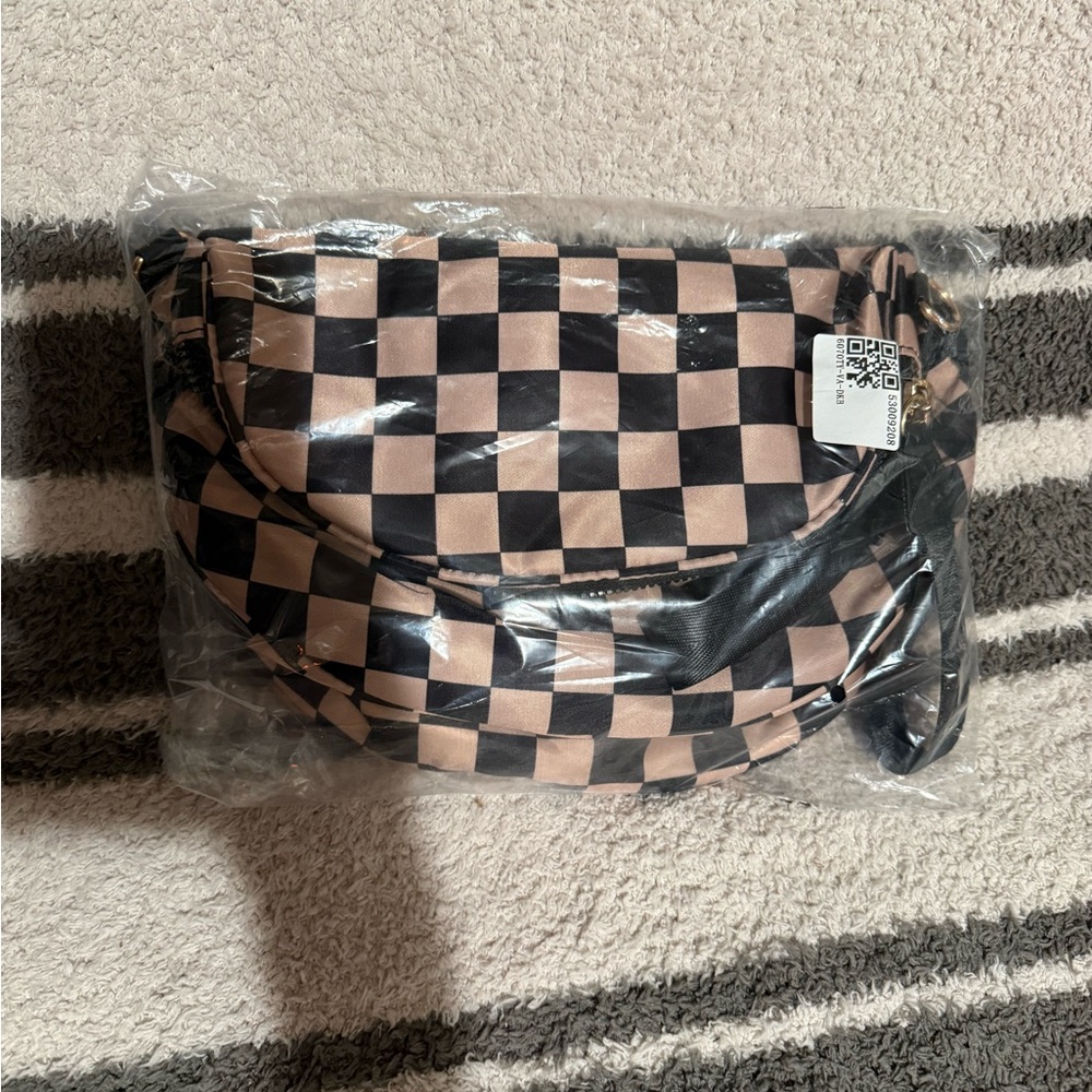 NEW VANNERA HelloMama™ Essential Crossbody
Bum